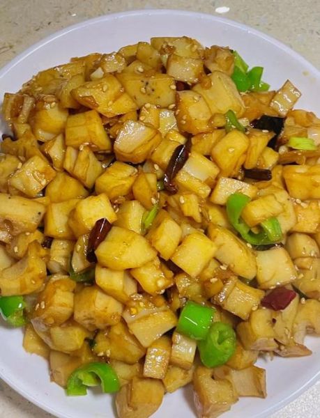 酸辣藕丁怎么做_酸辣藕丁的家常做法