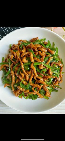 青椒炒肉丝怎么炒才嫩_青椒炒肉丝的家常做法
