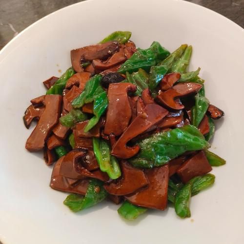 牛肝菌怎么做好吃_牛肝菌炒多久才熟