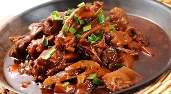 红烧鹅怎么做才好吃_红烧鹅的家常做法步骤