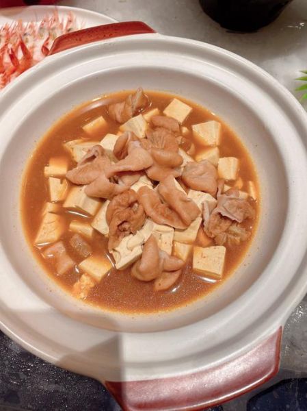 大肠炖豆腐怎么做_大肠炖豆腐的家常做法