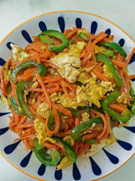 胡萝卜炒鸡蛋怎么做_胡萝卜炒鸡蛋的家常做法