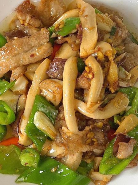 松茸炒肉片怎么做_松茸炒肉片用不用焯水