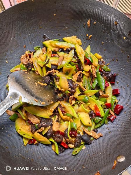 小炒家常菜怎么做_新手也能一次成功的小炒技巧