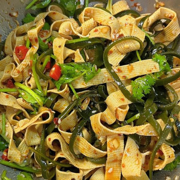 海带丝怎么炒好吃_凉拌海带丝的家常做法