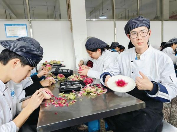 移民厨师证怎么考_移民厨师证需要什么条件