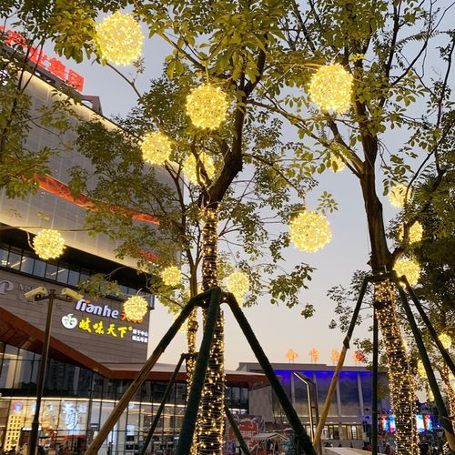 街道挂灯多少钱_街道挂灯怎么安装