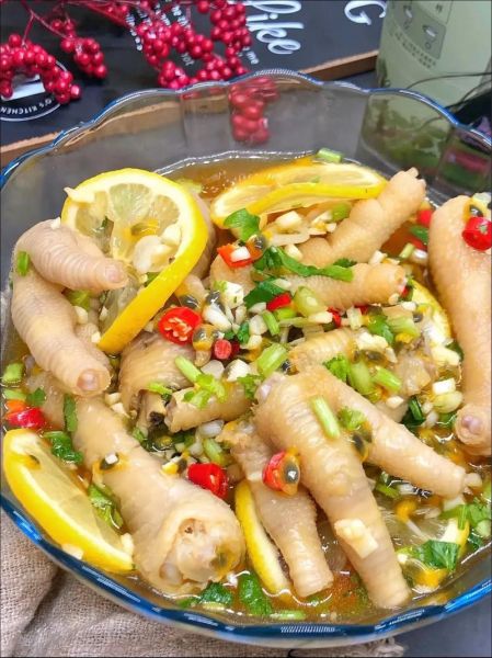 柠檬泡椒鸡爪怎么做_柠檬泡椒鸡爪要泡多久