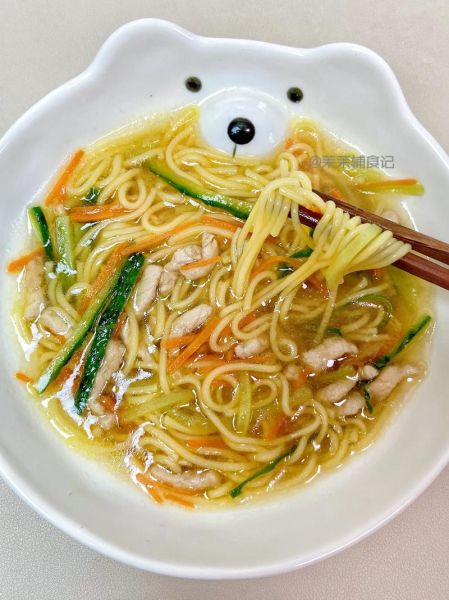 肉丝面怎么做_肉丝面家常做法