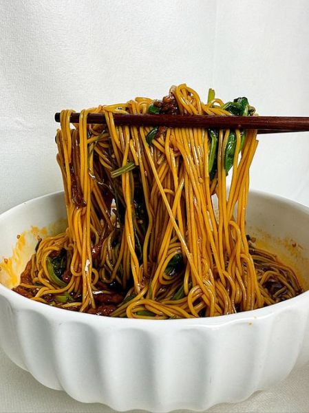 肉丝面怎么做_肉丝面家常做法