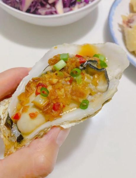 蒜蓉粉丝蒸生蚝怎么做_蒸多久才鲜嫩