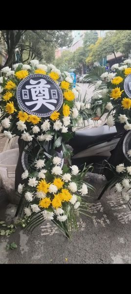 梦到花圈是什么预兆_梦见花圈周公解梦