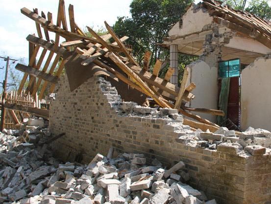 梦到在坡下是什么意思_梦见在坡下写作预示什么