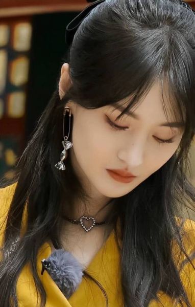 郑爽属什么生肖_郑爽属羊的性格与运势