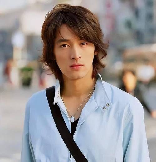 胡歌爱情运势_胡歌感情走向预测