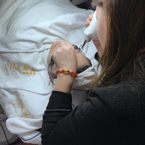 皮肤放光财运好吗_皮肤发亮是富贵相吗