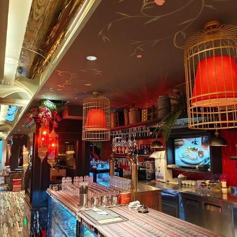 梦到请吃饭是什么意思_梦见请吃饭预示什么