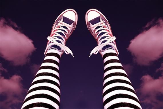 梦到穿了两只不一样的鞋子_代表什么 梦到穿了两只不一样的鞋子_代表什么