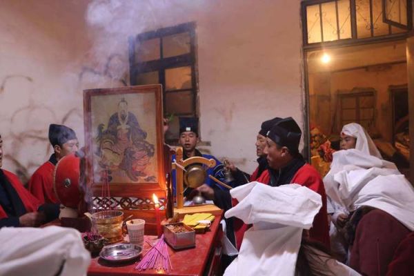 梦到死人又死了办丧事_梦见死人又办丧事是什么意思 梦到死人又死了办丧事_梦见死人又办丧事是什么意思