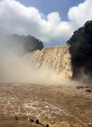 梦到黄的水是什么意思_梦见黄水预示什么