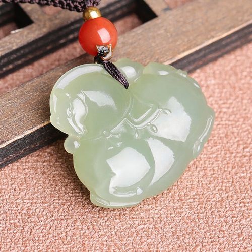 属相玉坠小马适合什么人戴_佩戴禁忌有哪些