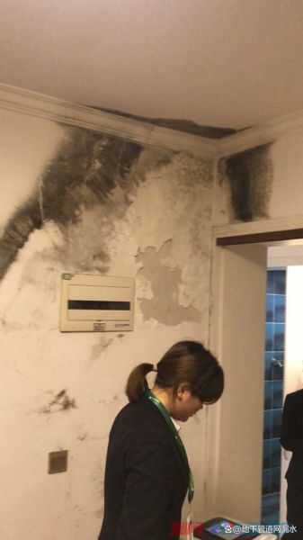 梦到卧室漏水_是什么意思