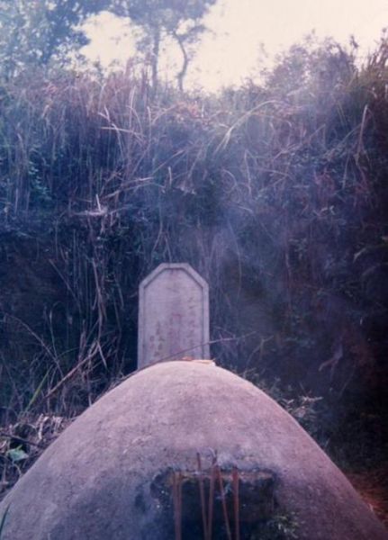 梦到坟地是什么意思_梦见坟地吉凶预兆