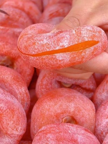 梦到柿子饼是什么意思_柿子饼梦境解析