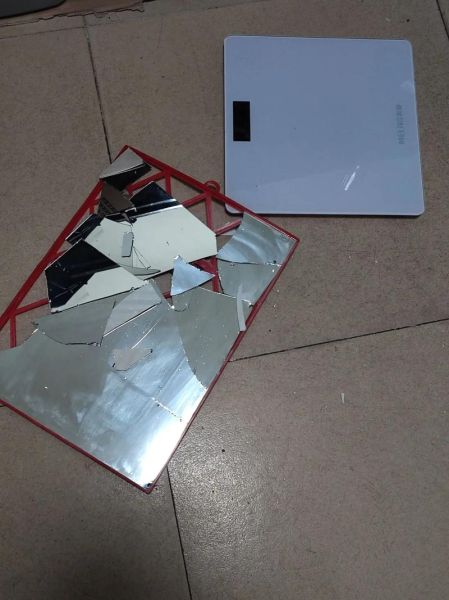 梦到镜子碎了是什么意思_镜子碎了预示什么