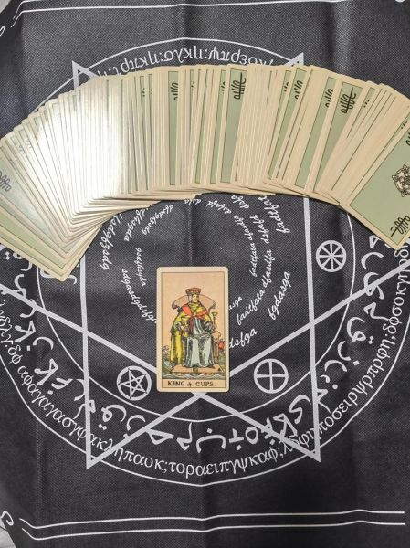 塔罗牌占卜准吗_如何自己测塔罗牌