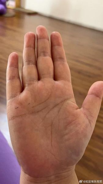 手小财运好吗_手小的人真的穷吗