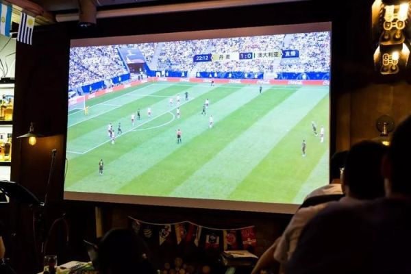 梦到看球赛是什么意思_梦见看球赛预示什么