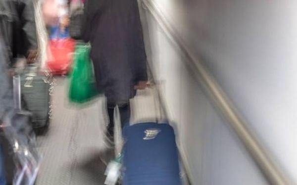 梦到搬行李是什么意思_梦到搬行李预示什么