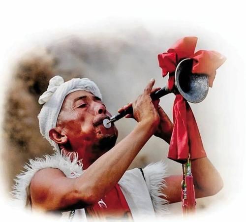 梦到吹唢呐是什么意思_梦见吹唢呐的预兆