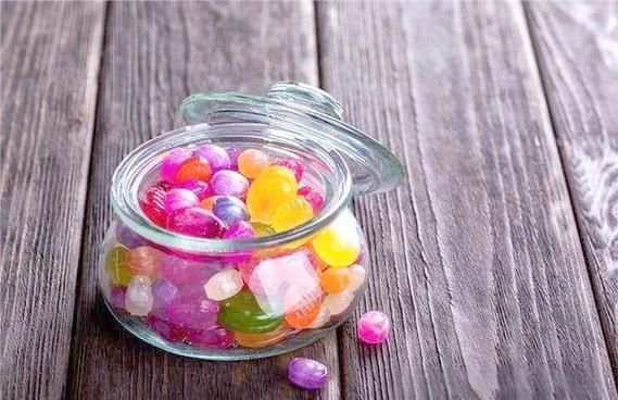 梦到很多糖是什么意思_梦见糖果代表什么