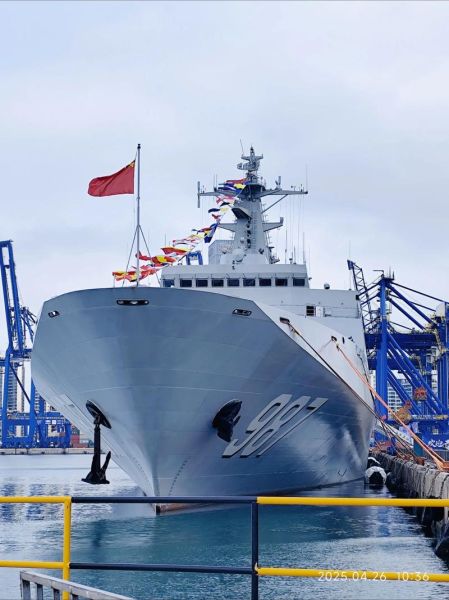 梦到军舰是什么意思_梦见军舰预示什么