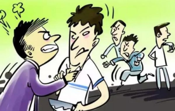 梦到揍别人是什么意思_梦见打人预示什么
