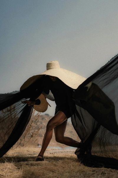 梦到踩到泥是什么意思_梦见踩到泥怎么化解