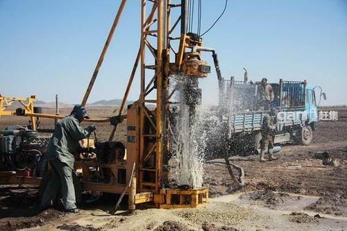 梦到钻井是什么意思_梦见钻井出水好不好