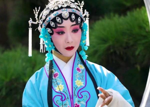 李翠莲属相是什么_李翠莲生肖查询