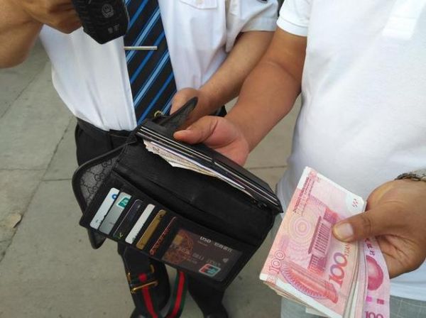 梦到包是什么意思_梦见包丢了怎么办