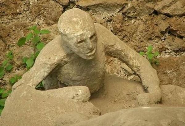 梦到被活埋是什么意思_如何破解